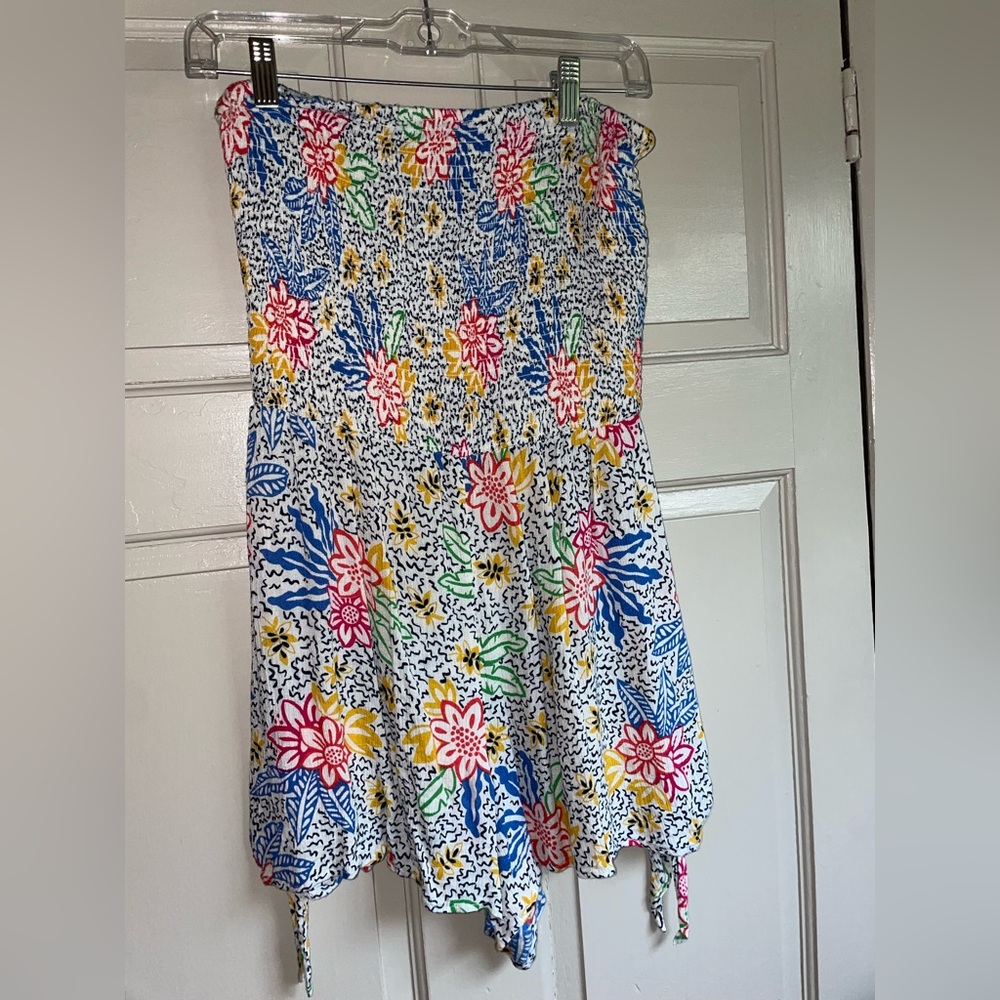 Urban outfitters. Floral romper. Size medium.